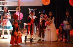 Foto de la galería: Talentos brilló con Alicia en el País de las Maravillas