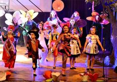 Foto de la galería: Talentos brilló con Alicia en el País de las Maravillas