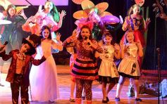 Foto de la galería: Talentos brilló con Alicia en el País de las Maravillas