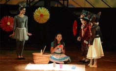 Foto de la galería: Talentos brilló con Alicia en el País de las Maravillas