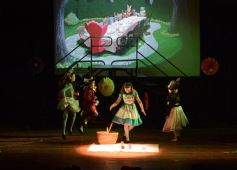 Foto de la galería: Talentos brilló con Alicia en el País de las Maravillas