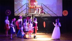 Foto de la galería: Talentos brilló con Alicia en el País de las Maravillas