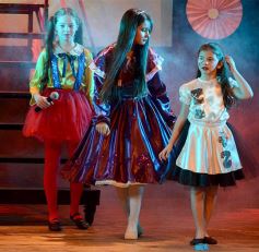 Foto de la galería: Talentos brilló con Alicia en el País de las Maravillas