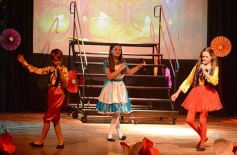 Foto de la galería: Talentos brilló con Alicia en el País de las Maravillas