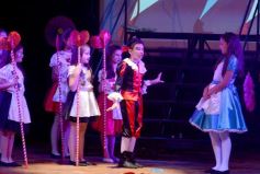 Foto de la galería: Talentos brilló con Alicia en el País de las Maravillas