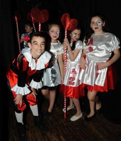 Foto de la galería: Talentos brilló con Alicia en el País de las Maravillas