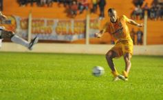 Foto de la galería: Empate a 0 entre Crucero del Norte y Mandiyú