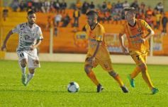 Foto de la galería: Empate a 0 entre Crucero del Norte y Mandiyú