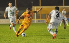 Foto de la galería: Empate a 0 entre Crucero del Norte y Mandiyú