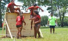 Foto de la galería: Primera prueba de carrera inclusiva en barro en el Centro de Cazadores