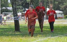Foto de la galería: Primera prueba de carrera inclusiva en barro en el Centro de Cazadores