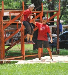 Foto de la galería: Primera prueba de carrera inclusiva en barro en el Centro de Cazadores