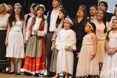 Foto de la galería: La Murga de la Estación se llevó el premio Consagración de los Arandú
