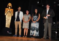 Foto de la galería: La Murga de la Estación se llevó el premio Consagración de los Arandú
