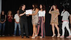 Foto de la galería: La Murga de la Estación se llevó el premio Consagración de los Arandú