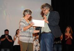 Foto de la galería: La Murga de la Estación se llevó el premio Consagración de los Arandú