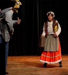 Foto de la galería: La Murga de la Estación se llevó el premio Consagración de los Arandú