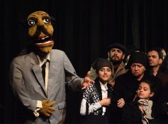 Foto de la galería: La Murga de la Estación se llevó el premio Consagración de los Arandú