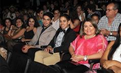 Foto de la galería: La Murga de la Estación se llevó el premio Consagración de los Arandú