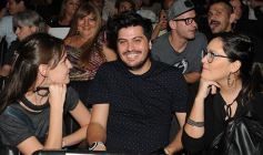 Foto de la galería: La Murga de la Estación se llevó el premio Consagración de los Arandú