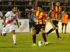 Foto de la galería: Guaraní rescató un empate ante Sarmiento