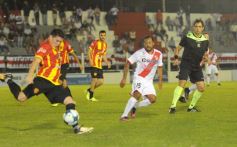 Foto de la galería: Guaraní rescató un empate ante Sarmiento