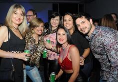 Foto de la galería: La última Noche Retro del Año: un éxito en La Aventura