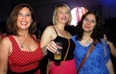 Foto de la galería: La última Noche Retro del Año: un éxito en La Aventura