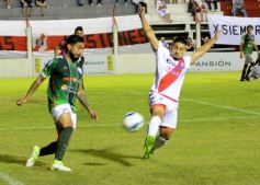 Foto de la galería: Guaraní volvió a sonreír en Villa Sarita