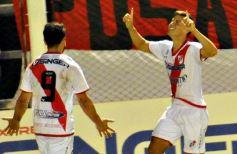 Foto de la galería: Guaraní volvió a sonreír en Villa Sarita