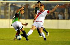 Foto de la galería: Guaraní volvió a sonreír en Villa Sarita