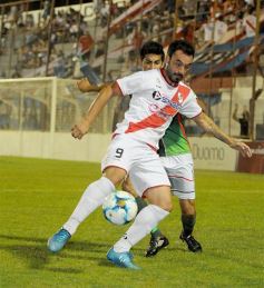 Foto de la galería: Guaraní volvió a sonreír en Villa Sarita