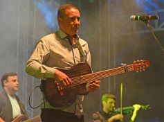 Foto de la galería: El público fue el gran protagonista de la segunda noche del Festival del Litoral