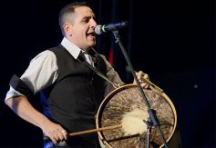 Foto de la galería: El público fue el gran protagonista de la segunda noche del Festival del Litoral