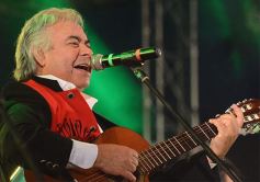 Foto de la galería: El público fue el gran protagonista de la segunda noche del Festival del Litoral