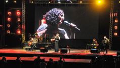 Foto de la galería: El público fue el gran protagonista de la segunda noche del Festival del Litoral