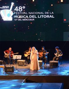 Foto de la galería: El público fue el gran protagonista de la segunda noche del Festival del Litoral