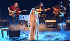 Foto de la galería: El público fue el gran protagonista de la segunda noche del Festival del Litoral