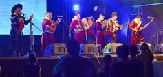 Foto de la galería: Lo que dejó el cierre de lujo del Festival del Litoral: imágenes inolvidables