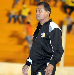 Foto de la galería: Crucero contundente: goleó en Santa Inés