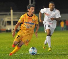 Foto de la galería: Crucero contundente: goleó en Santa Inés