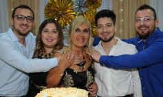 Foto de la galería: Cumple de la contadora Patricia Zavala: catarata de buena onda