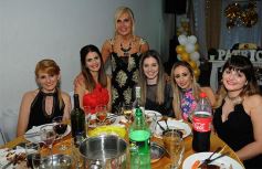 Foto de la galería: Cumple de la contadora Patricia Zavala: catarata de buena onda