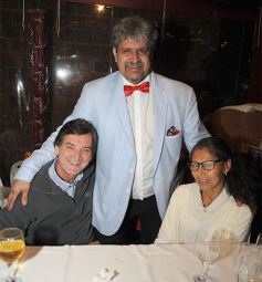 Foto de la galería: El amigo Arnaldo Santa Cruz festejó el cumple a lo grande: familia, amigos y música