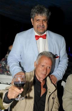 Foto de la galería: El amigo Arnaldo Santa Cruz festejó el cumple a lo grande: familia, amigos y música