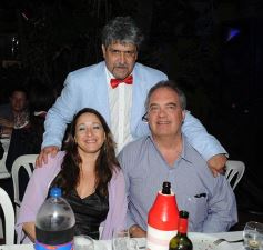 Foto de la galería: El amigo Arnaldo Santa Cruz festejó el cumple a lo grande: familia, amigos y música