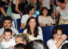 Foto de la galería: Los talentosos mini actores pusieron en escena La Cenicienta en el Vicente Cidade