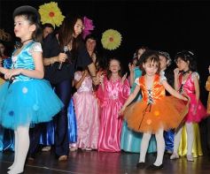 Foto de la galería: Los talentosos mini actores pusieron en escena La Cenicienta en el Vicente Cidade