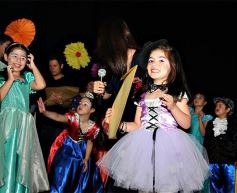 Foto de la galería: Los talentosos mini actores pusieron en escena La Cenicienta en el Vicente Cidade