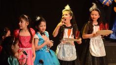 Foto de la galería: Los talentosos mini actores pusieron en escena La Cenicienta en el Vicente Cidade